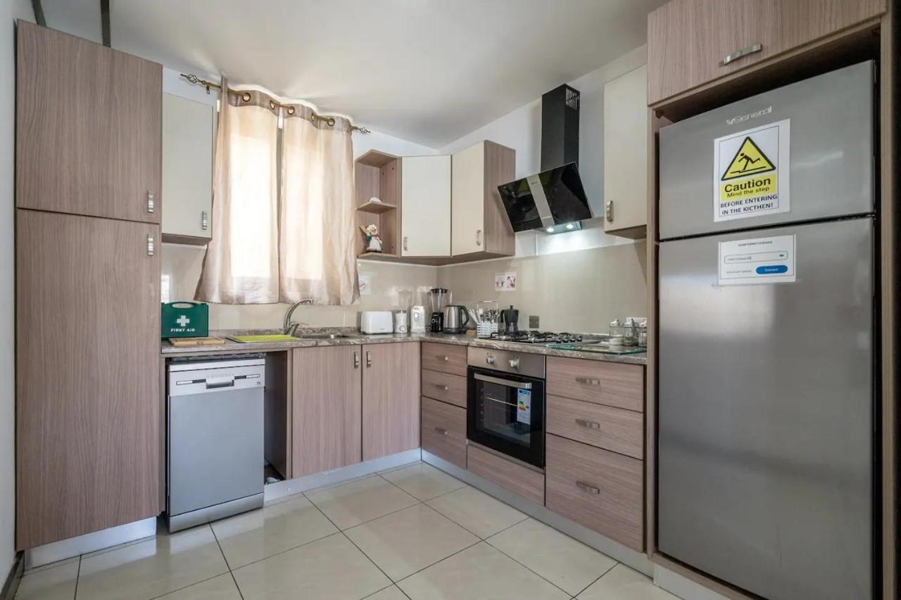 Modern Apt Kalkara Seafront! Экстерьер фото