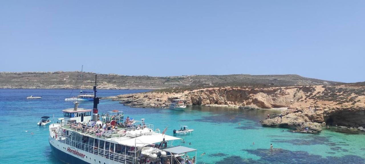 Modern Apt Kalkara Seafront! Экстерьер фото