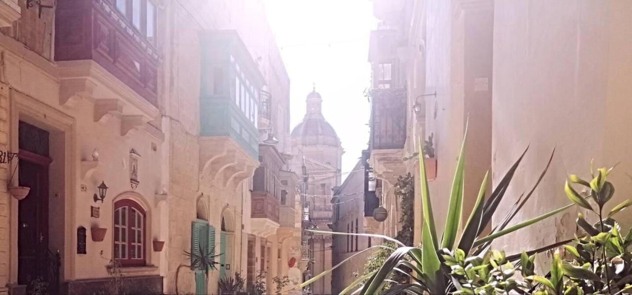 Modern Apt Kalkara Seafront! Экстерьер фото