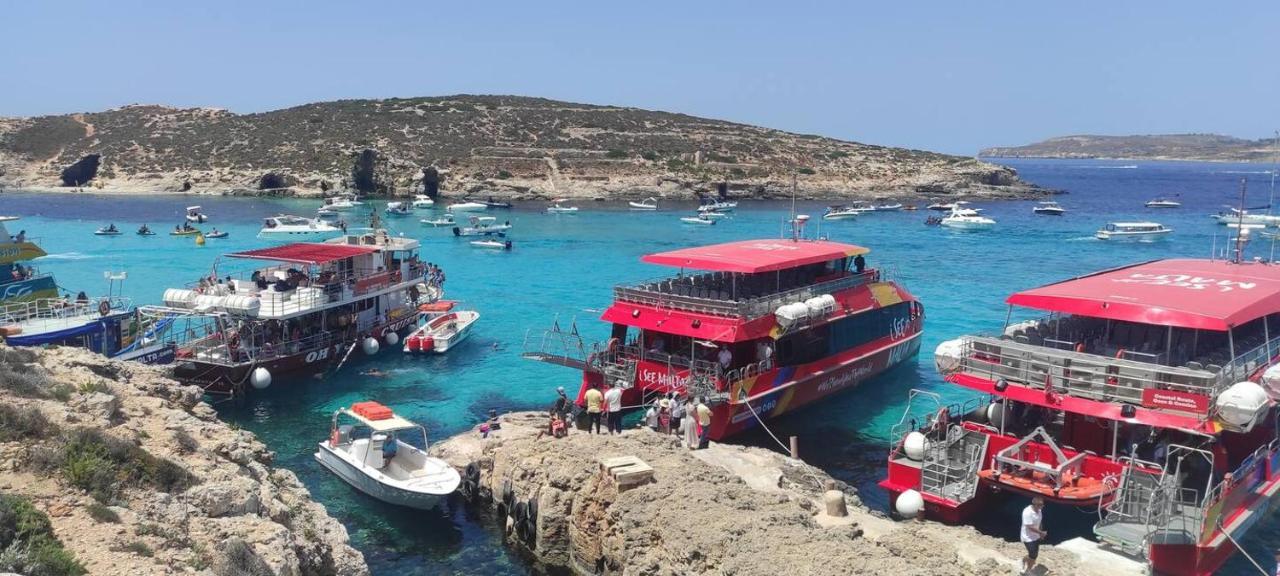 Modern Apt Kalkara Seafront! Экстерьер фото