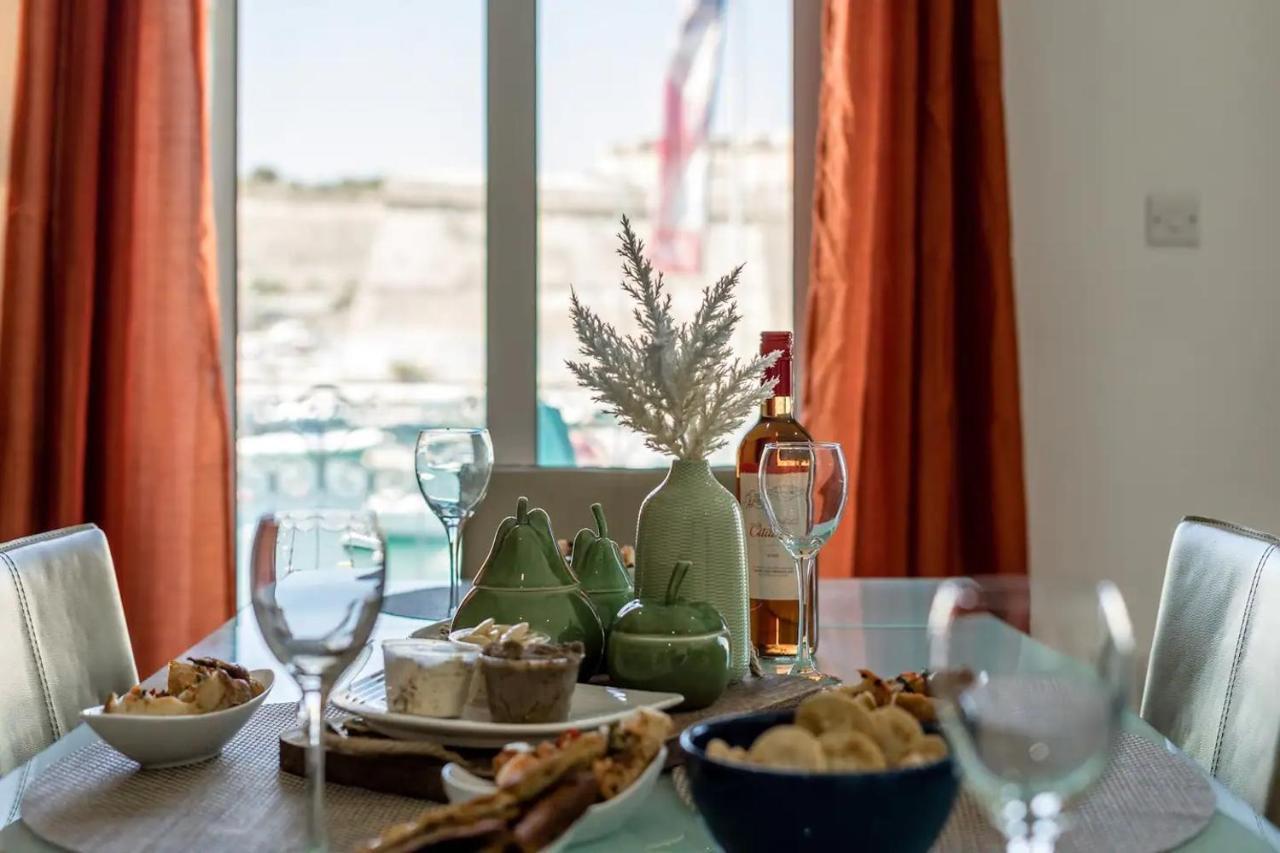 Modern Apt Kalkara Seafront! Экстерьер фото
